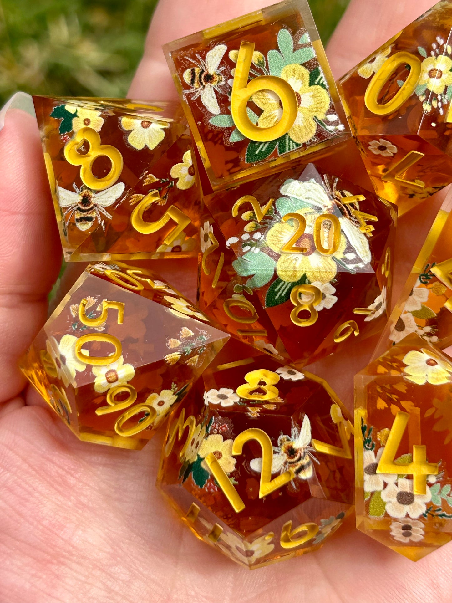 Honeybee | 8-piece dice set