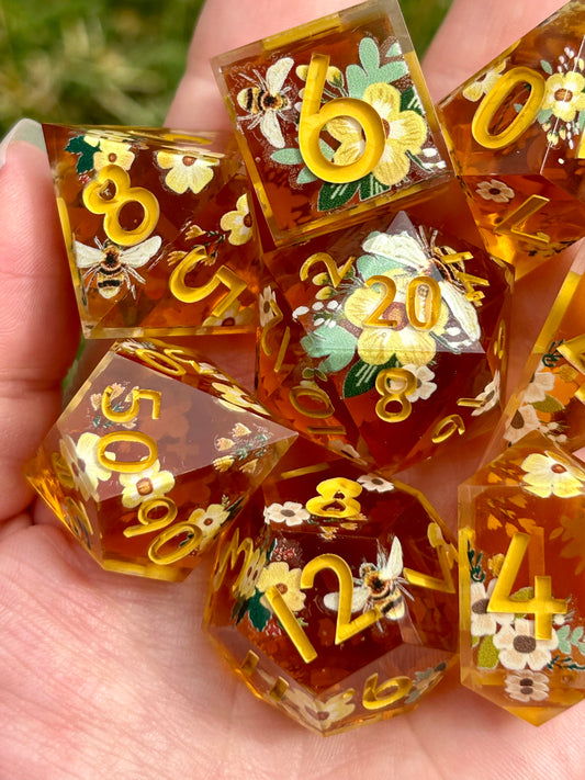 Honeybee | 8-piece dice set