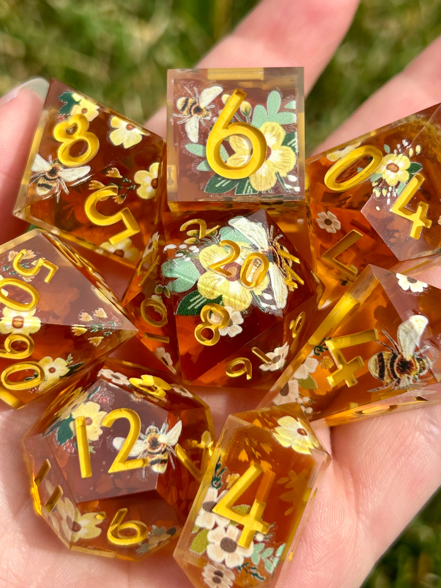 Honeybee | 8-piece dice set