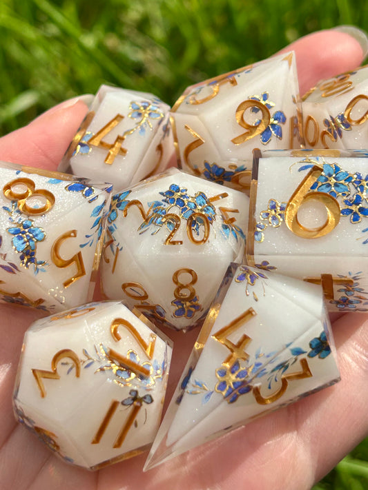 Teacup | 8-piece dice set