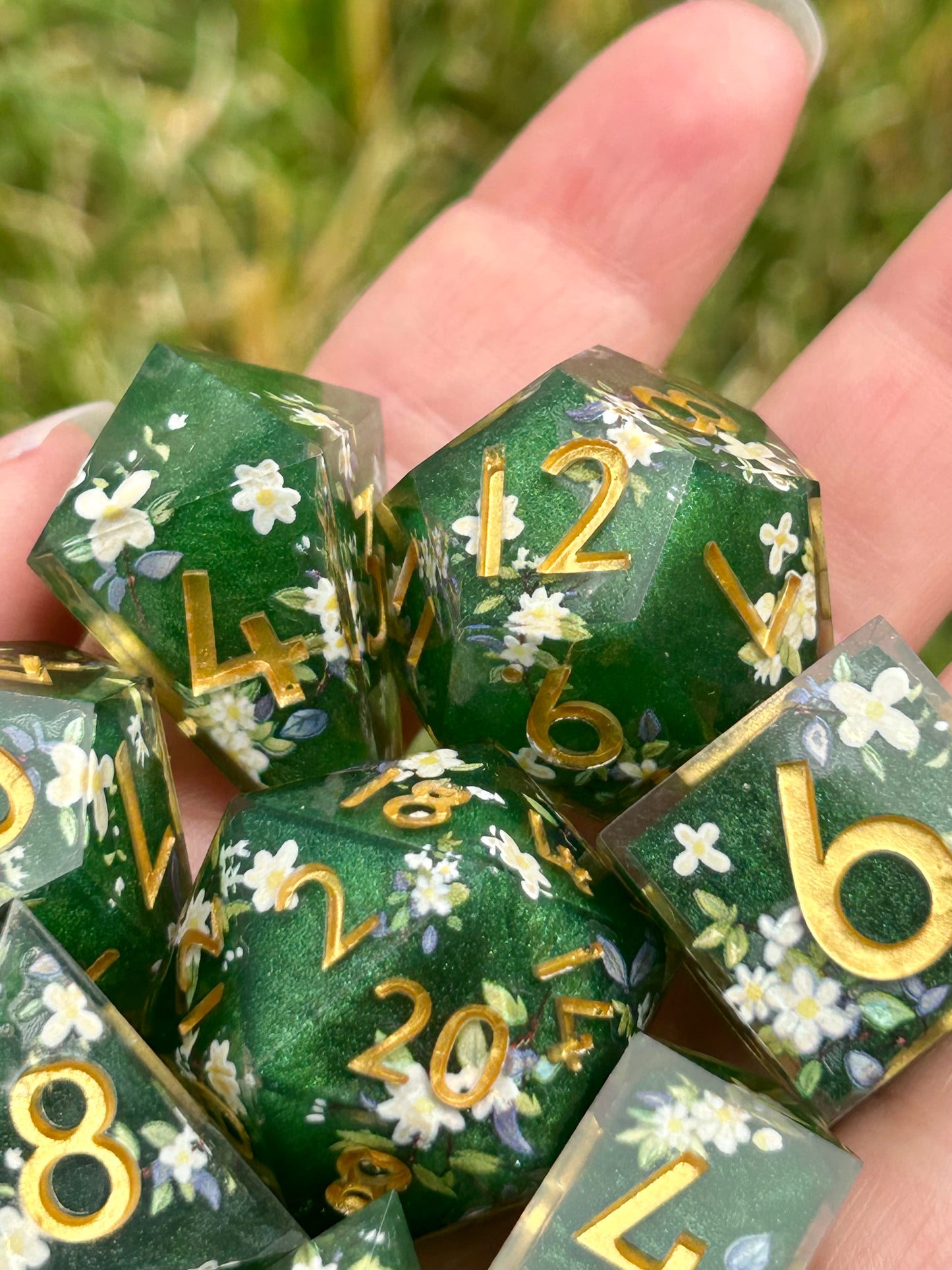 Emerald fields | 8-piece dice set